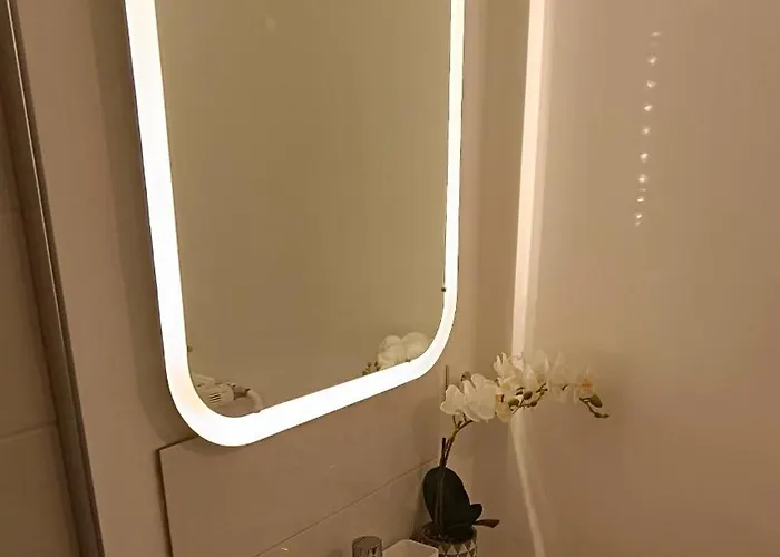 Apartment Equipe En Hyper-centre Avec Parking Prive Et Gratuit - Vue Sur La Et Chateau De Caen